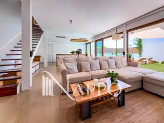 Haus  General weyler. Exclusiva casa independiente contemporánea con piscina y garaje