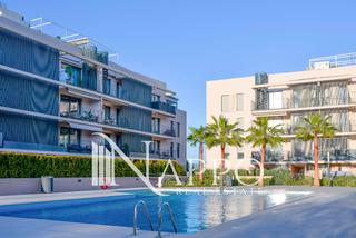 Appartement à Estadi Balear. Planta baja con dos plazas de parking y piscina comunitaria en e