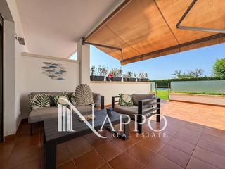 Piso  Verderol. Preciosa planta baja con dos terrazas, piscina y garaje en exclu