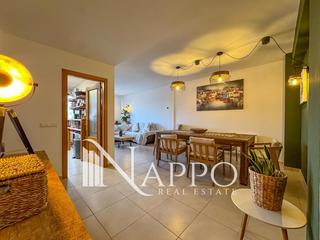 Pis  Carrer lluc mesquida,. Apartamento con terraza privada y vistas panormicas a la serra