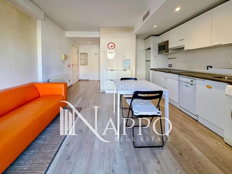 Foto 08b4d3a3-76a6-40c6-9644-d4da71e66638. Alquiler ático precioso atcio con dos grandes terrazas en Son Armadams en Palma de Mallorca