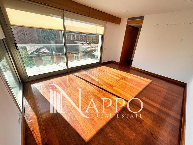 Foto 5e9c8ab1-0ba4-42ee-b358-5e5bf0119c02. Location attique avec chauffage parking piscine dans Madrid