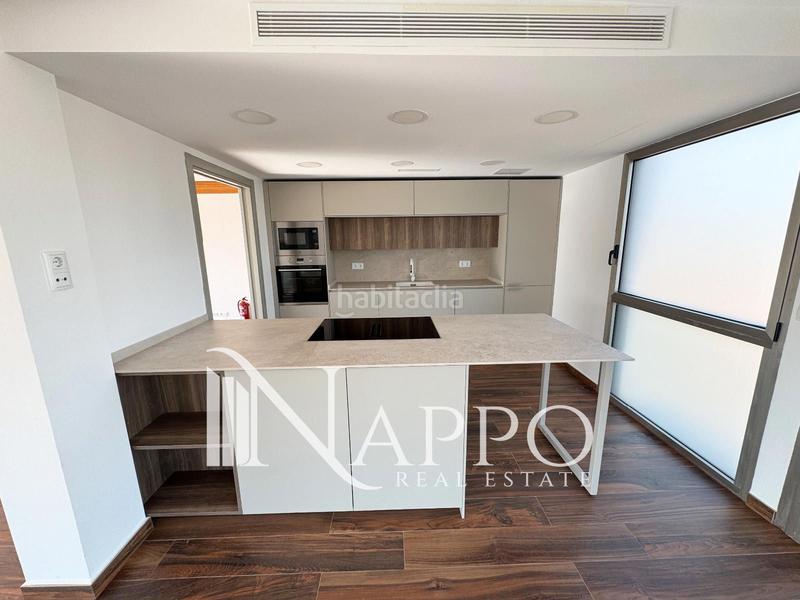 Foto c4ef37f8-9e5c-4aeb-bd19-fe5601f2249b. Location attique avec chauffage parking piscine dans Madrid