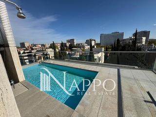 Ático  Genil. Tríplex exclusivo con piscina privada en el viso