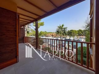 Lloguer Pis  Cornisa. Exclusivo apartamento con piscina comunitaria y vistas al club n