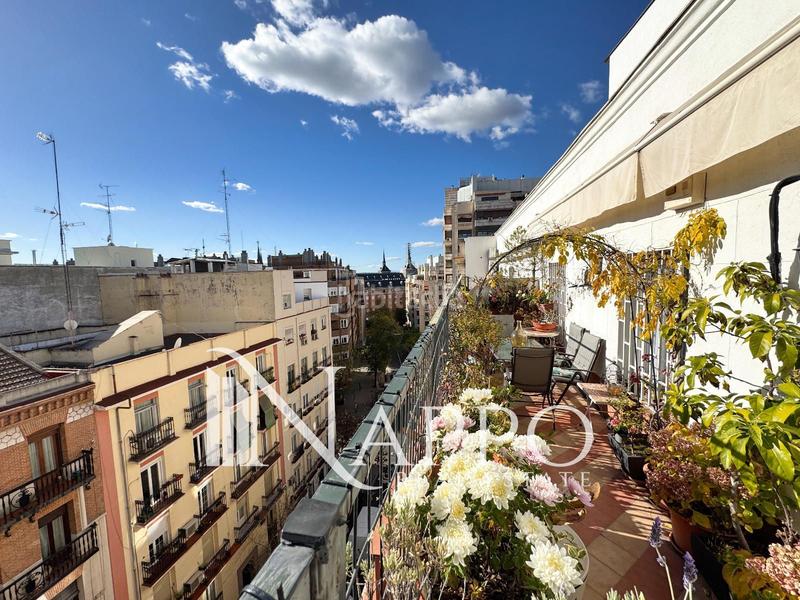 Foto aeff03b7-8f94-48e4-9683-1db00a70f183. Penthouse with heating in Gaztambide Madrid