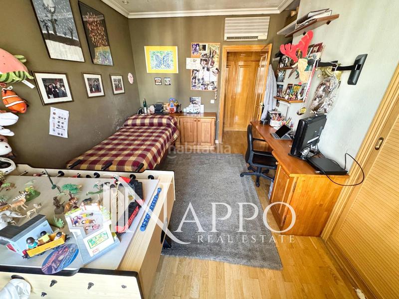 Foto c6f28c8d-7dd5-4ca7-8dad-985b6f666b6c. Penthouse with heating in Gaztambide Madrid