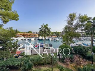 Affitto Appartamento in Cornisa 57. Exclusivo apartamento con piscina comunitaria y vistas al club n