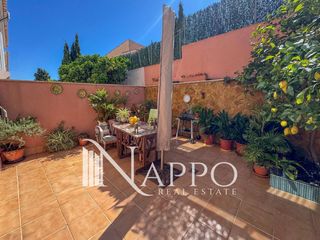 Casa adossada  Del rector bartomeu martorell. Exclusivo chalet independiente con amplia terraza solarium en so