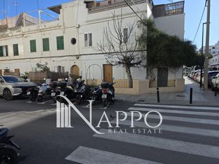 Appartement  España. Piso de 3 habitaciones con gran potencial en el centro de ibiza.