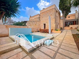 Rent House  Del rosari. Espectacular casa de pueblo reformada con piscina y jardín en se