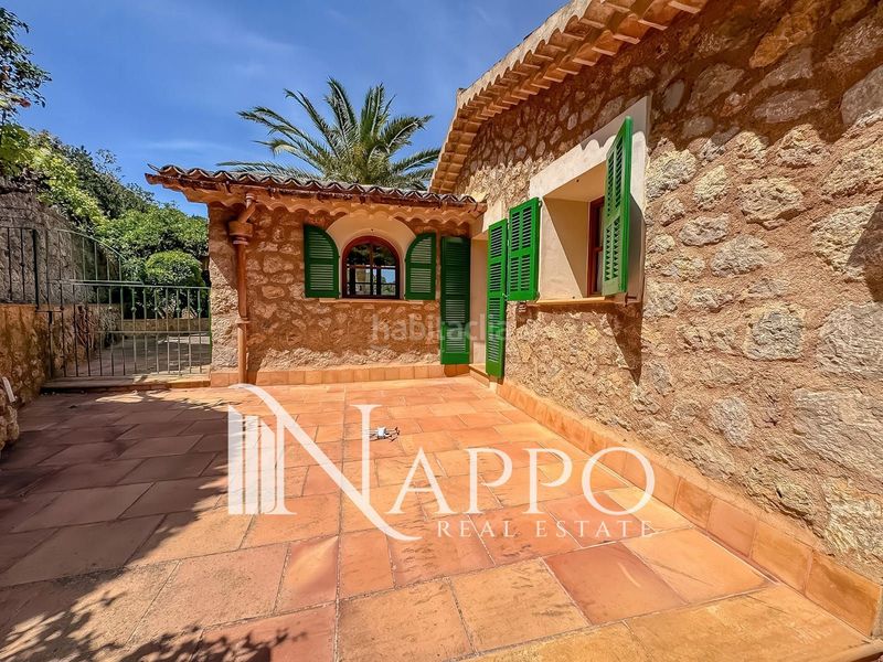 Foto 8a05b385-d292-4c42-9111-01877c7f8583. Xalet amb aparcament piscina a Sóller