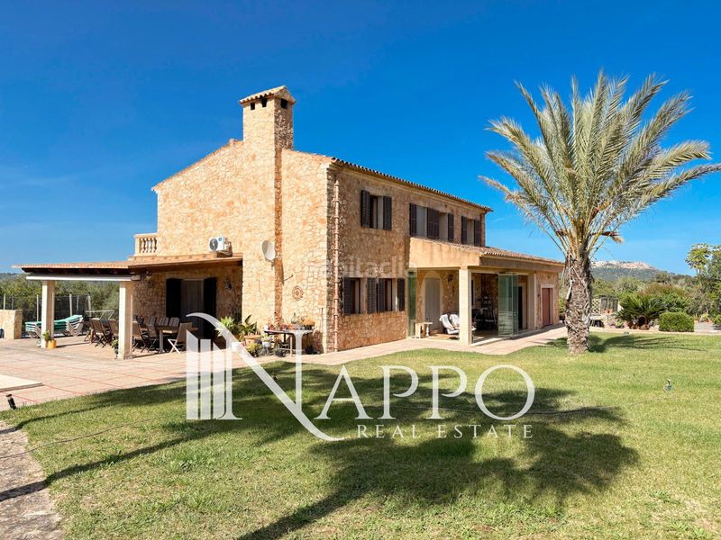 Foto 18e2000f-85d0-4e0f-95cd-eb5696e333ea. Chalet encantadora finca con casa de invitados y vistas panorámicas en Felanitx