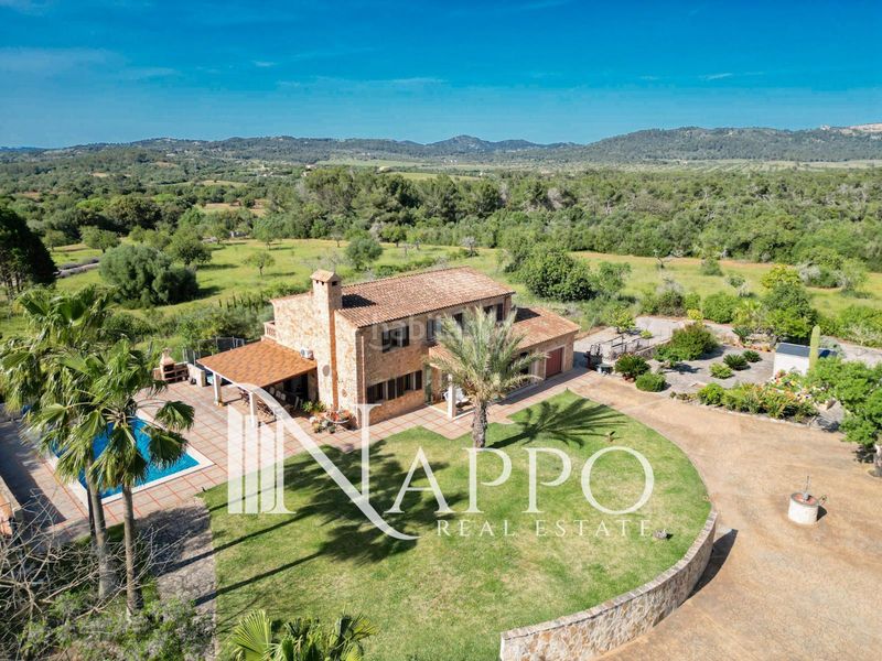 Foto 4bb4fd9a-56b7-46a7-a533-ca347e469d83. Chalet encantadora finca con casa de invitados y vistas panorámicas en Felanitx