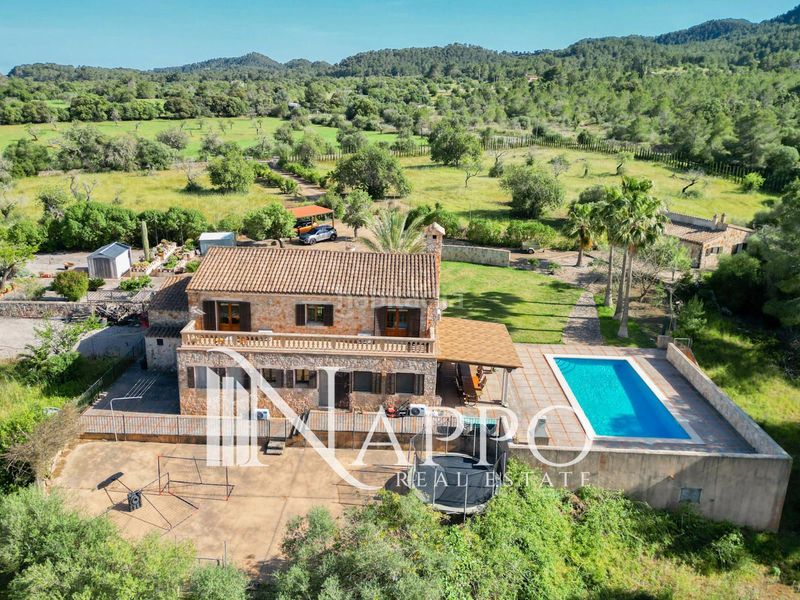 Foto 53fcf42f-f16b-4045-a02a-8de885e31b39. Chalet encantadora finca con casa de invitados y vistas panorámicas en Felanitx
