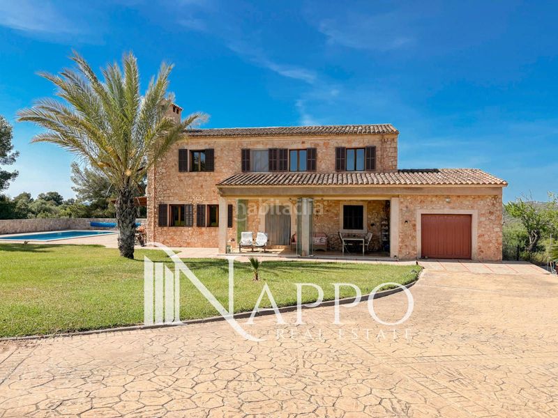 Foto 8149e3c7-26a6-4b22-b8d6-7bf0b73657f6. Chalet encantadora finca con casa de invitados y vistas panorámicas en Felanitx