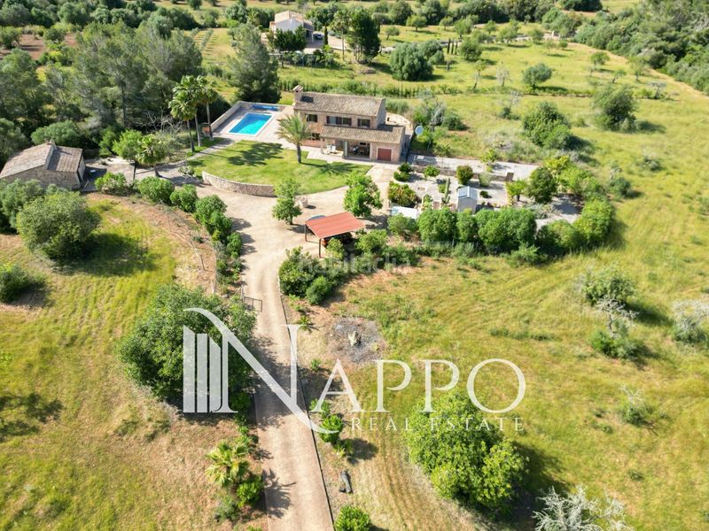 Foto c8b061ab-7dac-4134-80ef-adc2d8669bbb. Chalet encantadora finca con casa de invitados y vistas panorámicas en Felanitx