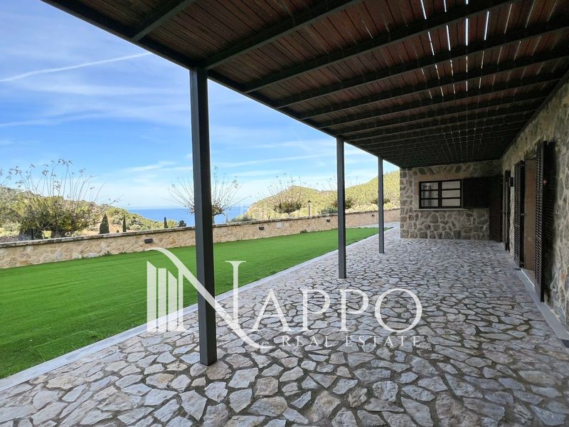 Foto 4426a9b8-5e43-4da5-b7f0-fc3e2ca703d0. Casa amb aparcament piscina a Estellencs