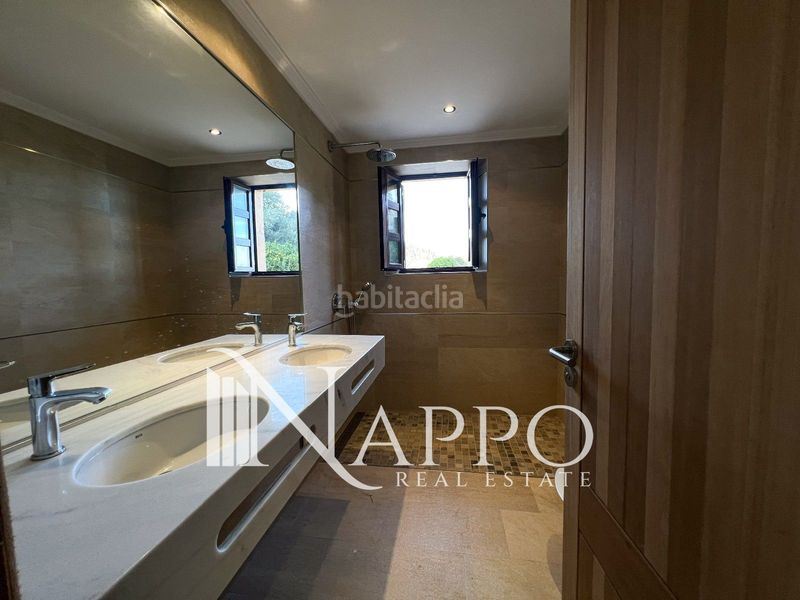 Foto a966ddb1-ad99-477b-a654-45ac3b4c9bfa. Casa amb aparcament piscina a Estellencs