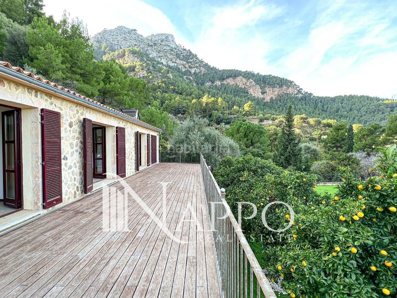 Foto e9b615c0-c06b-4ea4-b8c2-f26b74fe1019. Casa amb aparcament piscina a Estellencs