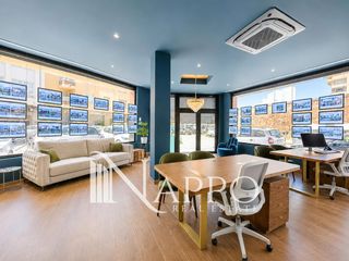 Local Comercial  Calle dels foners, 62. Exclusivo local comercial reformado en foners  nou llevant