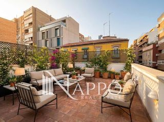 Semi detached house  Zabaleta. Exclusiva vivienda unifamiliar con gran terraza en prosperidad m