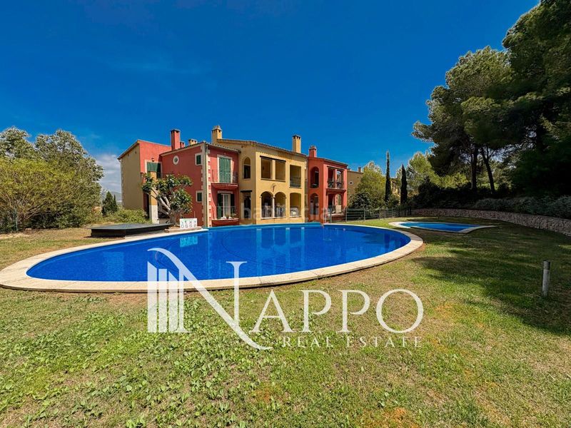 Foto a9374701-6caa-4b28-a01f-620205a565bc. Dúplex amb calefacció aparcament piscina a Santa Ponça Calvià