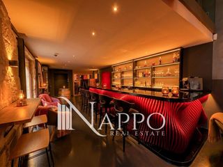 Traspàs Local Comercial  C. metge matas. Elegante bar de diseño con gran aforo cerca del passeig del born