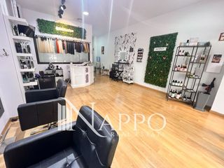 Traspàs Local Comercial  Del pare  bartomeu pou. Local comercial  salón de estéticapeluquería totalmente equipado