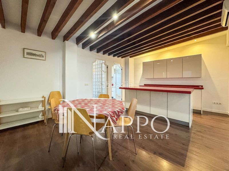Foto c33be4dd-1bc1-4963-a585-5590d54366f1. Piso elegante piso con esencia mallorquina en las ramblas en Palma de Mallorca
