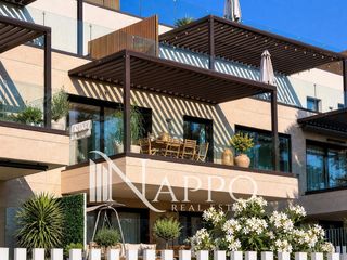Piso  Salobrar. Piso seminuevo con terraza, piscina y plaza de parking  a tres m