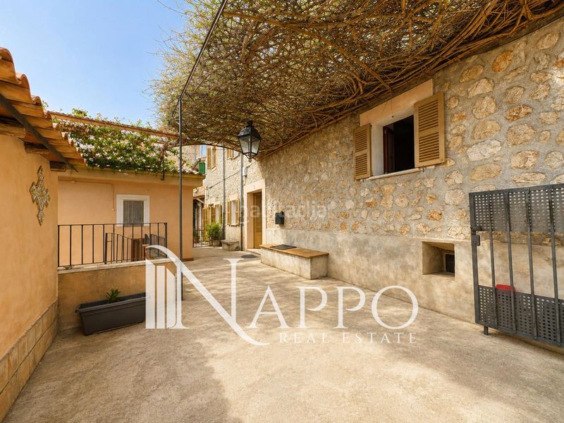 Foto f5aa532e-390d-412d-8d72-cdce03818d3e. Casa adossada amb calefacció a Sóller