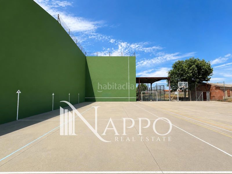 Foto 187595f5-e0e7-457f-93b5-c3d20c959b2f. Casa amb calefacció aparcament a Labajos