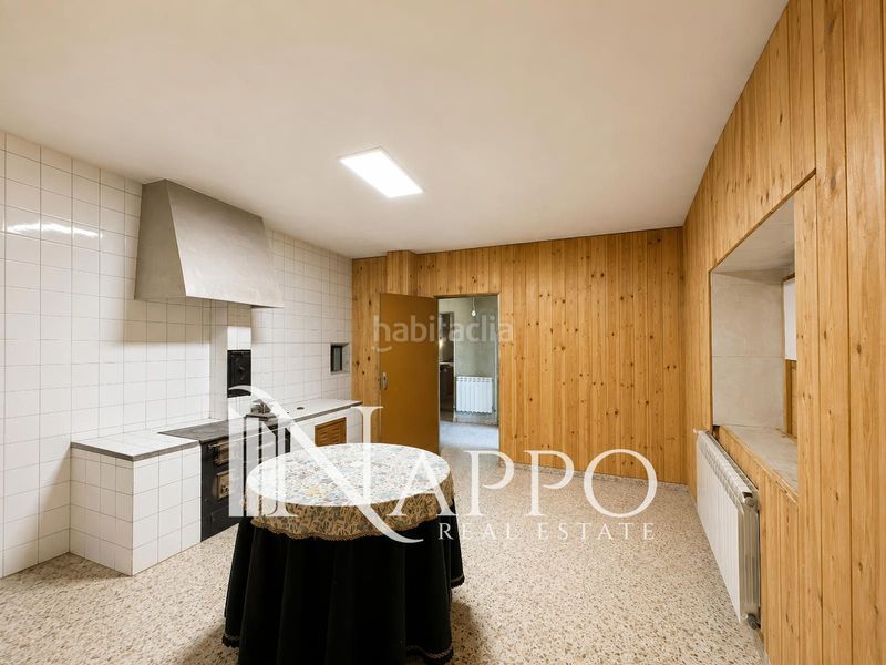 Foto 51d0782b-bca4-4a9c-921d-aa22c205d111. Casa amb calefacció aparcament a Labajos