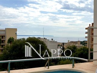 Location Maison jumelée à La Bonanova. Moderno adosado reformado con piscina privada en la bonanova