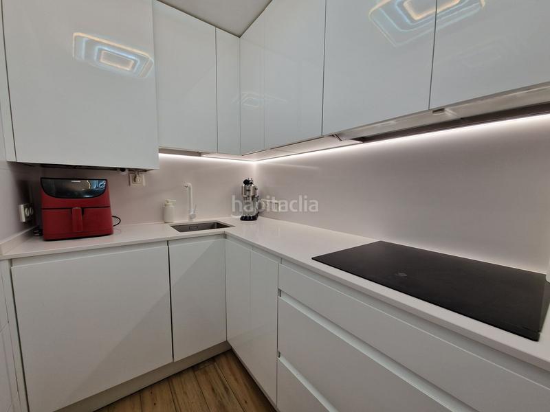 Foto 3347b4f4-bd24-4102-b992-1bbfd9dfea63. Piso se vende piso en calle zabeleta, Gros en Gros Donostia - San Sebastián