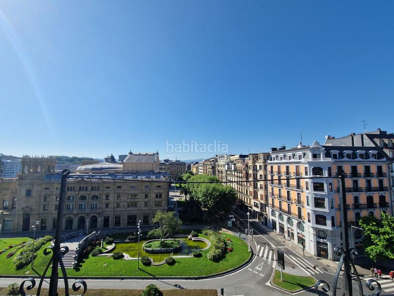 Foto d281fa90-f23f-4732-8ed2-7ed5d91546de. Alquiler piso se alquila piso en reina regente, centro en Donostia - San Sebastián