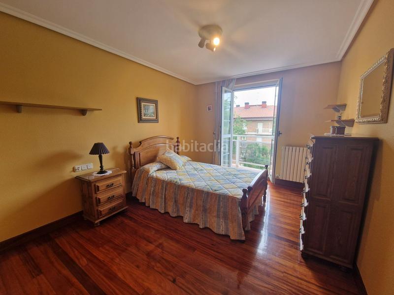 Foto bcb9b5d3-51de-4a17-828b-022fba2a84c0. Casa chalet pareado en venta en karobieta auzoa en Hernani