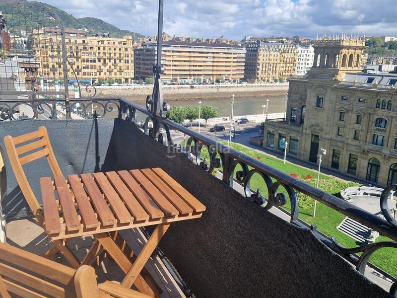 Foto 9a9fc519-e8d9-46d1-949b-837b06cb6f60. Piso  en venta en reina regente, centro en Parte Vieja Donostia - San Sebastián