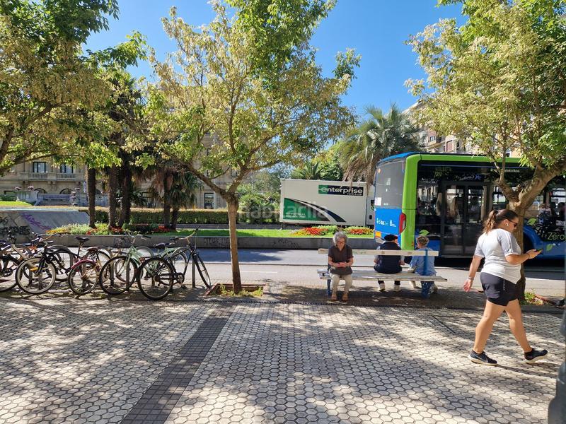 Foto b5b6d495-cdca-486c-8a23-0a9aebe416d5. Piso  en venta en reina regente, centro en Parte Vieja Donostia - San Sebastián