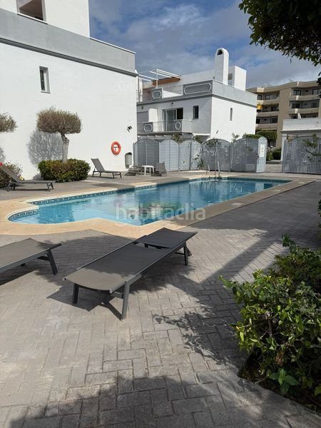 Foto 813da67c-c9b3-4a9a-b824-187c70ab773f. Casa amb piscina a Nueva Atalaya Estepona
