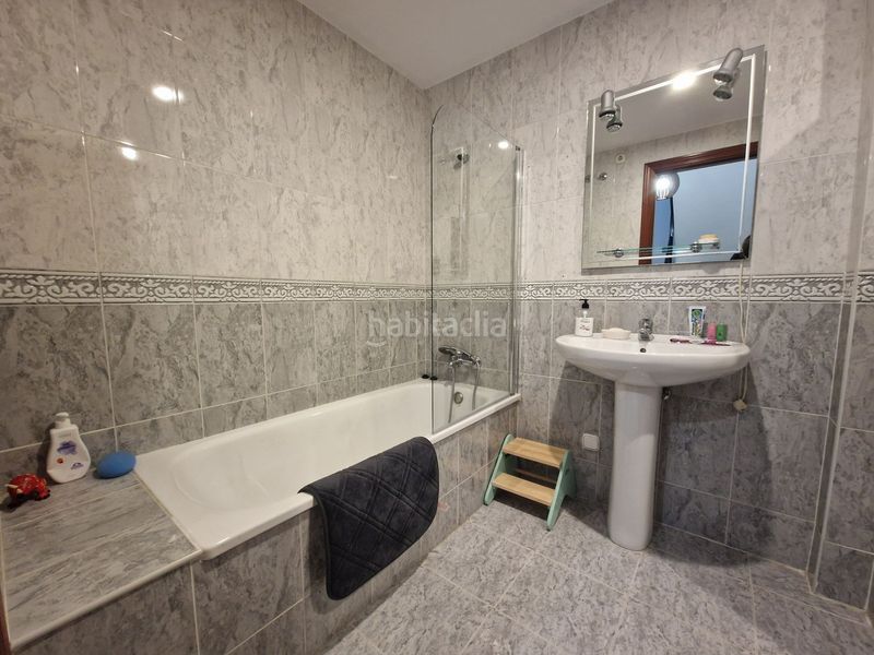 Foto c13309ee-eb84-4f19-b8e6-e5b7e3701277. Casa amb piscina a Nueva Atalaya Estepona