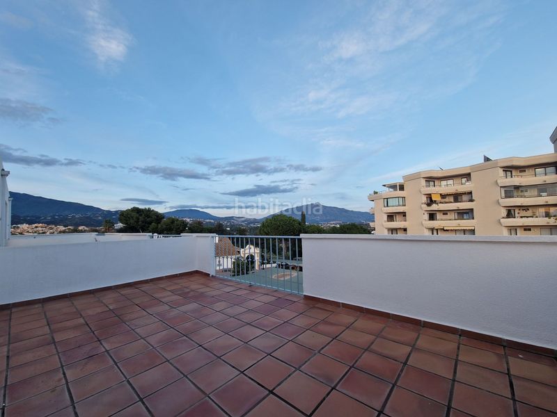 Foto dae13a19-54ab-4f80-8243-d6700c7089eb. Casa amb piscina a Nueva Atalaya Estepona