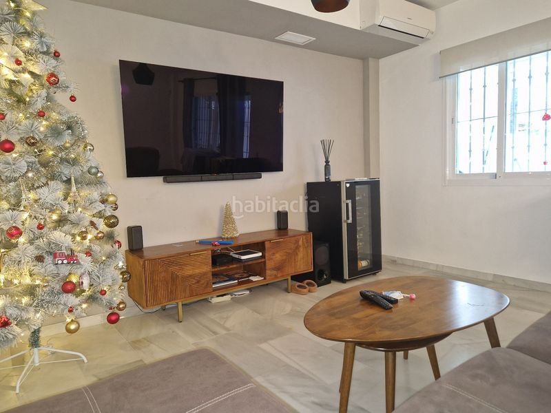 Foto ff328075-1a6a-4719-856d-4a52a9476451. Casa amb piscina a Nueva Atalaya Estepona