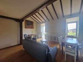 Affitto Appartamento  Reina regente. Se alquila piso temporal