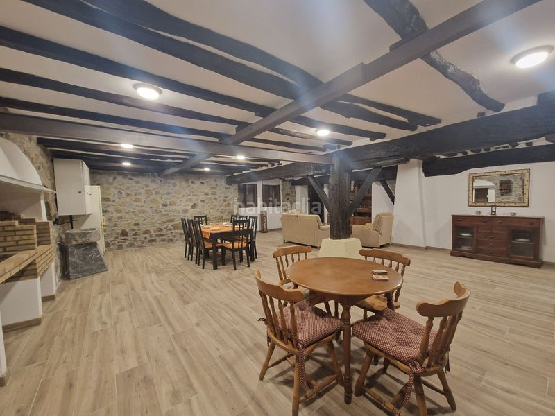 Foto f915e30a-ea81-4b61-b740-5bf24be88028. Masia amb calefacció aparcament a Mendaro