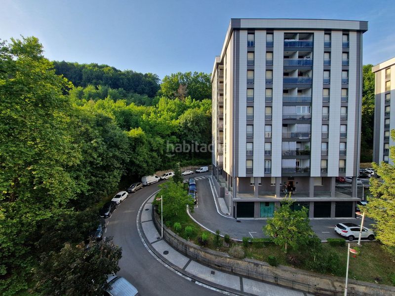 Foto 17efb4d8-77a3-4842-806a-68b8f4312364. Appartamento con riscaldamento in Hernani