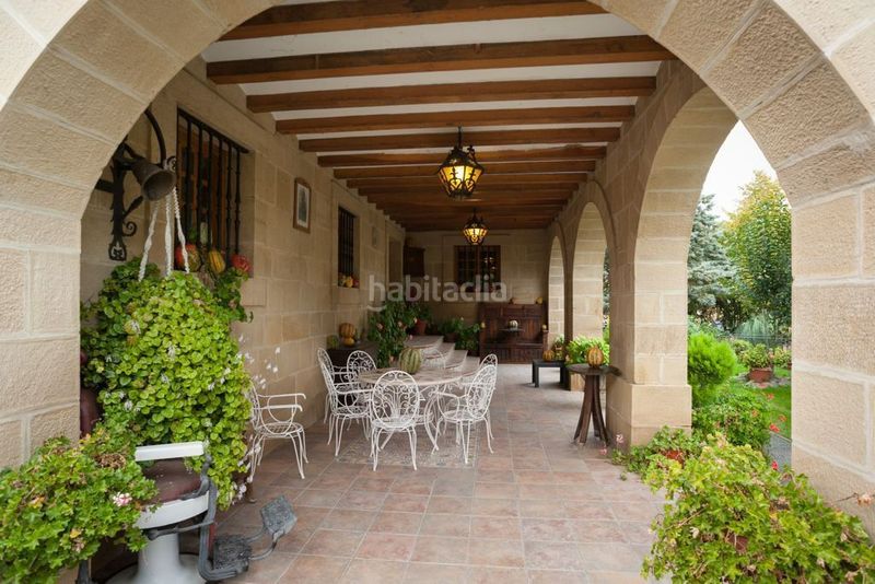 Foto 4c90f686-893f-42ac-92e2-2043304270ab. Casa amb calefacció piscina a Ollauri
