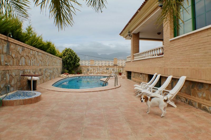 Foto 19b28e05-f492-4c57-acfa-9e021acc21ef. Xalet amb calefacció aparcament piscina a Sierra Helada Benidorm