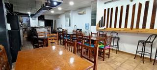 Local Comercial a Centro Urbano. En venta  barcafetería en pleno funcionamiento junto a la playa